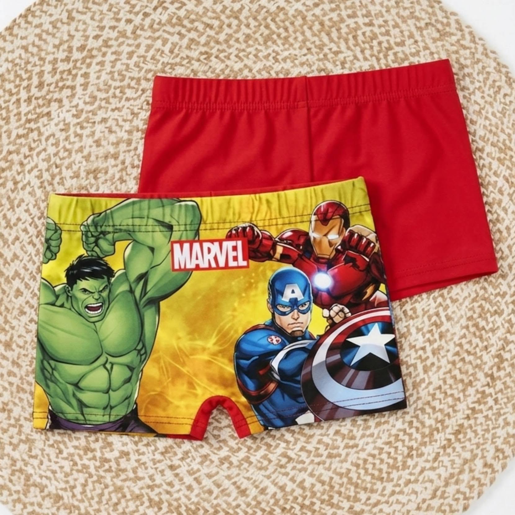 bañador avengers